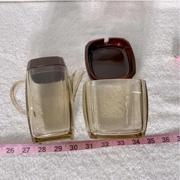 Vintage Brown Thick Hard Plastic Creamer &  Sugar Dish With Lids - Picture 10 of 11